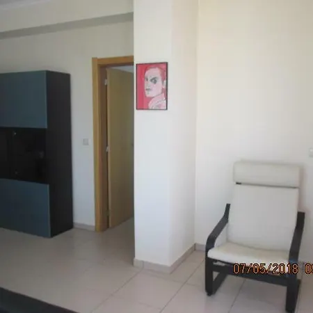 Estrada De Santa Eulalia 公寓